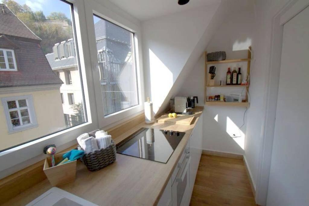 Stilvolle Wohnung Direkt In Der City Würzburg Esterno foto