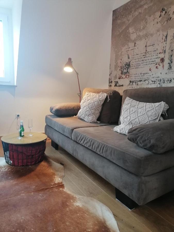 Stilvolle Wohnung Direkt In Der City Würzburg Esterno foto
